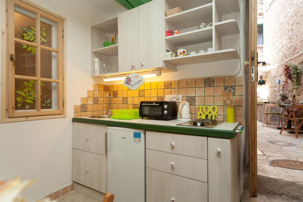 Studio With Garden In Rovinj Buitenkant foto