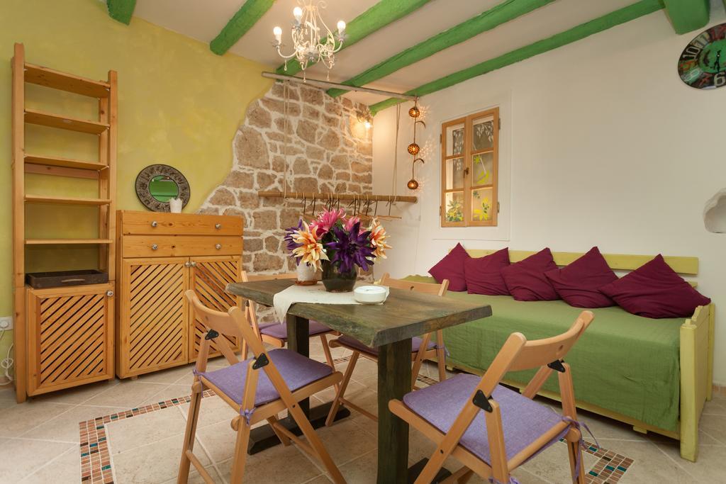 Studio With Garden In Rovinj Buitenkant foto